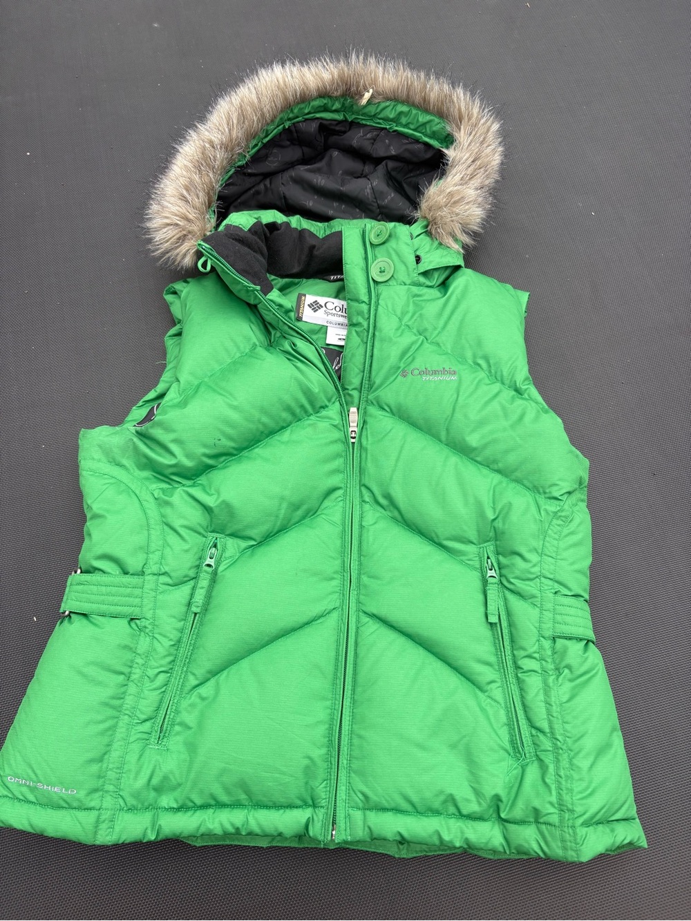 Columbia Titanium Women's Green and Black Jacket